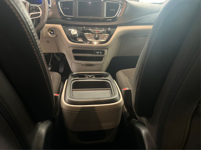 2019 CHRYSLER PACIFICA - Image 19